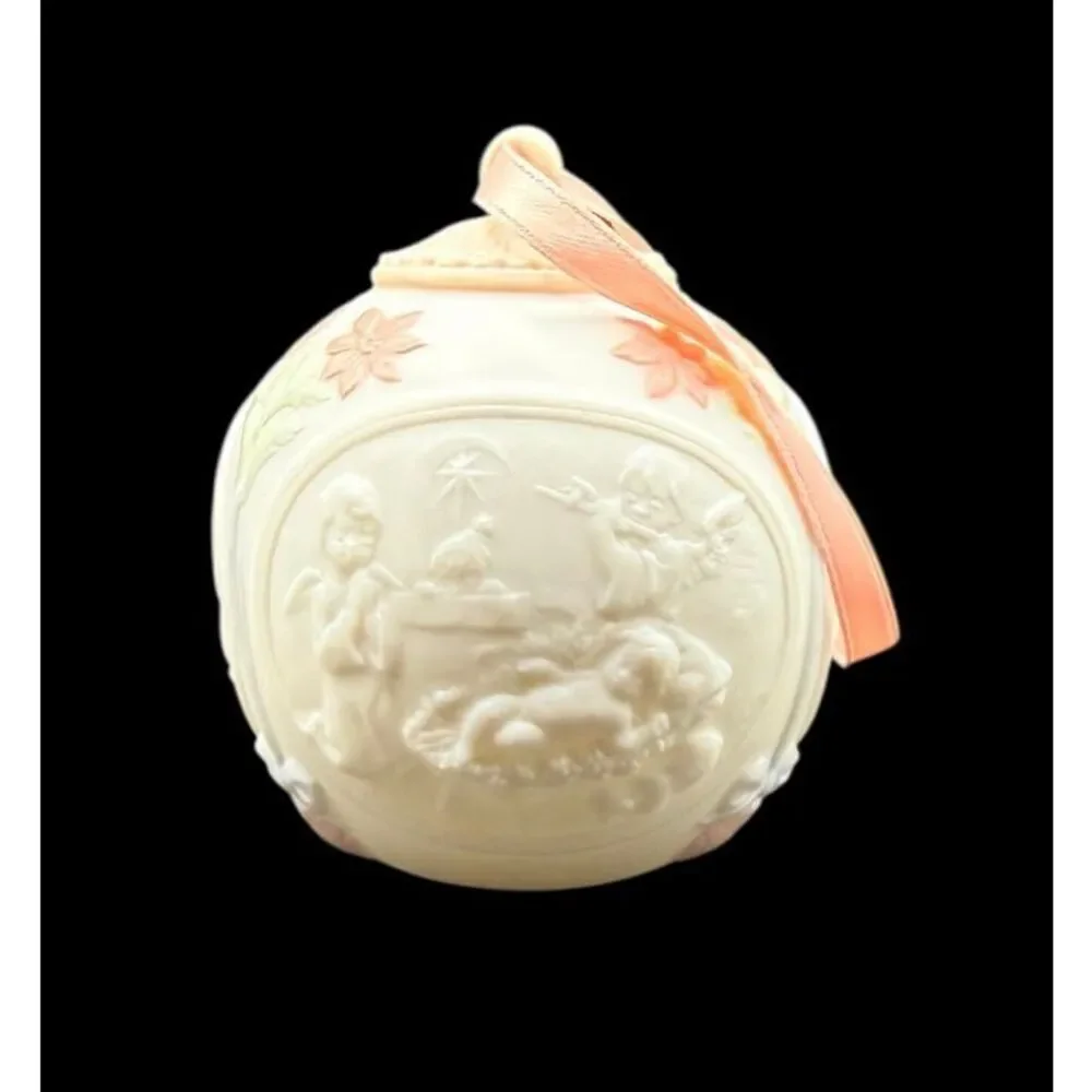 Lladró 1996 Annual Christmas Ball Porcelain Ornament .